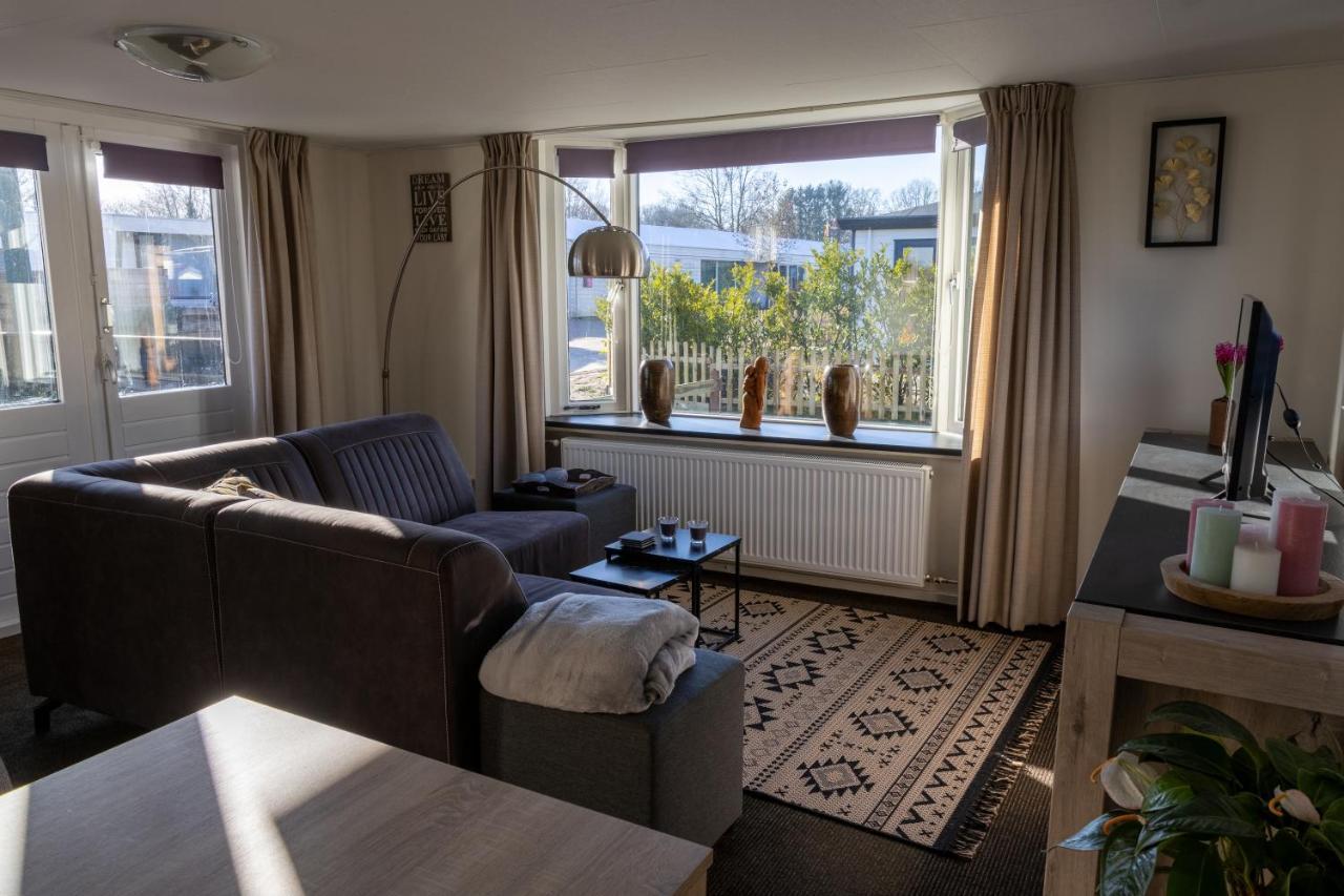 Luxe Chalet Strubben-Kniphorstbos Anloo Hotel Екстериор снимка